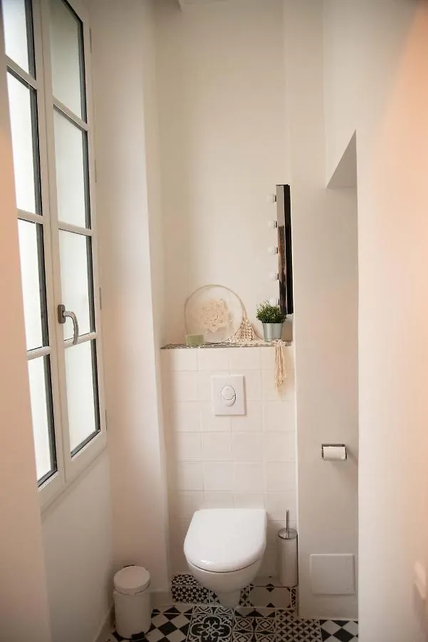 ★ Le Petit Avignonnais ★ Countryside ★ Intramuros ★ Center ★ Apartment 0*, Avignon